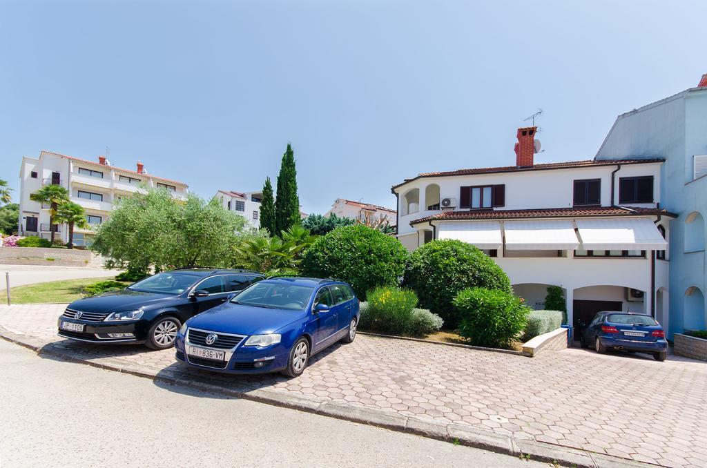 Apartments Gloria Vrsar Exterior foto