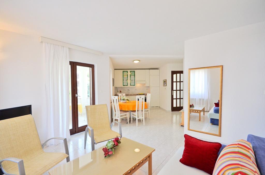Apartments Gloria Vrsar Exterior foto